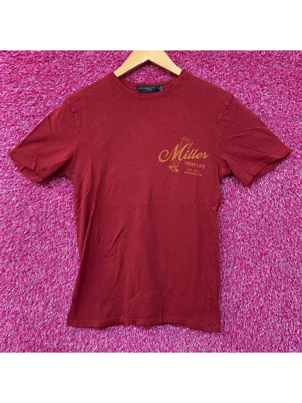 Junk Food Clothing Miller High Life Sportsman's Club T-Shirt XS